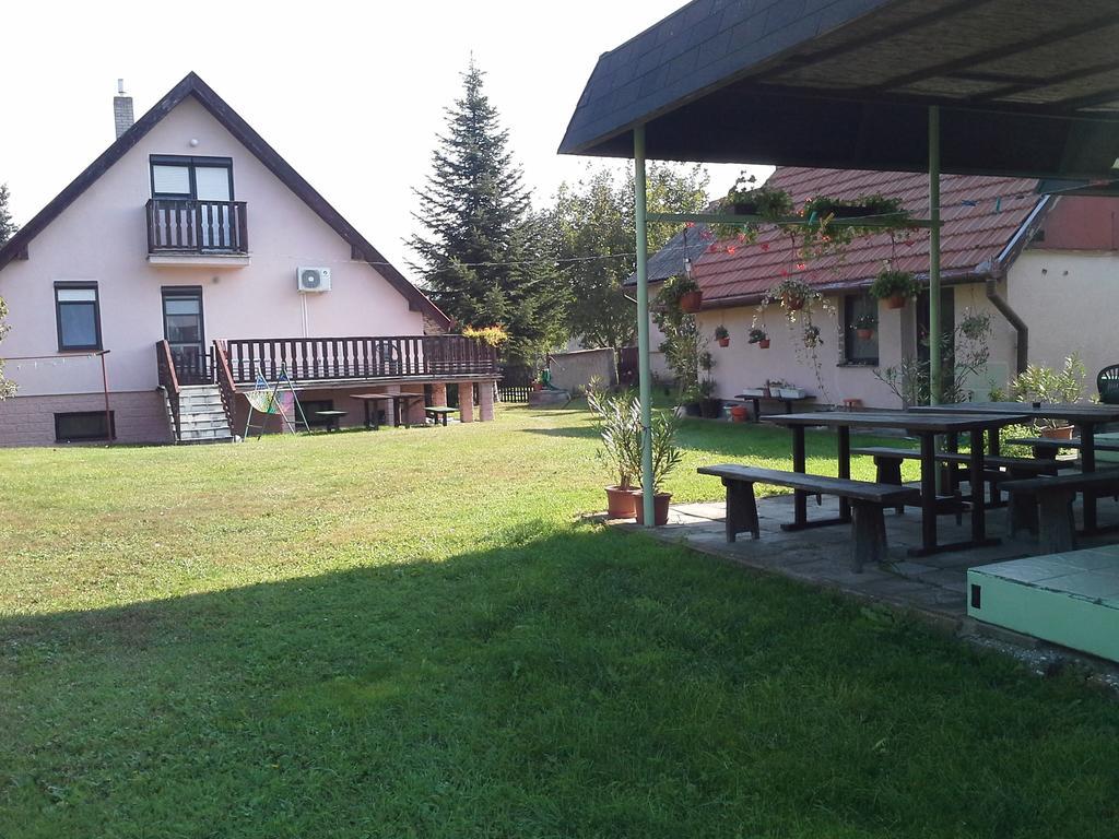 Apartmán Utulny privat Veľký Meder Exteriér fotografie