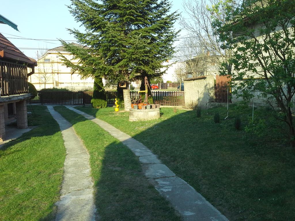 Apartmán Utulny privat Veľký Meder Exteriér fotografie