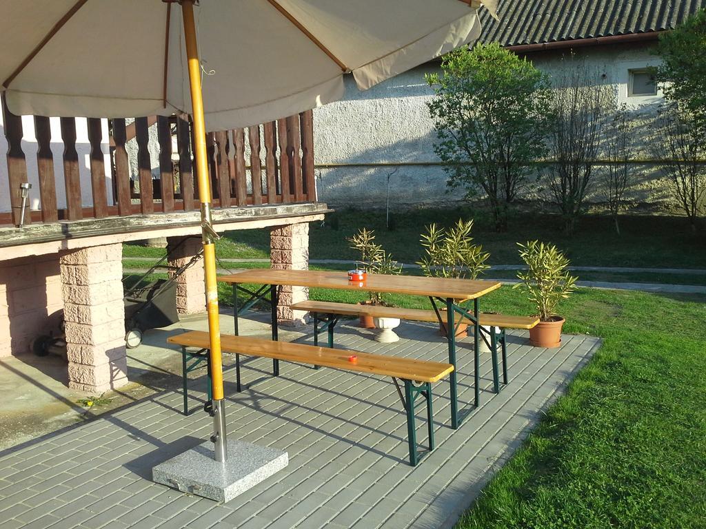 Apartmán Utulny privat Veľký Meder Exteriér fotografie